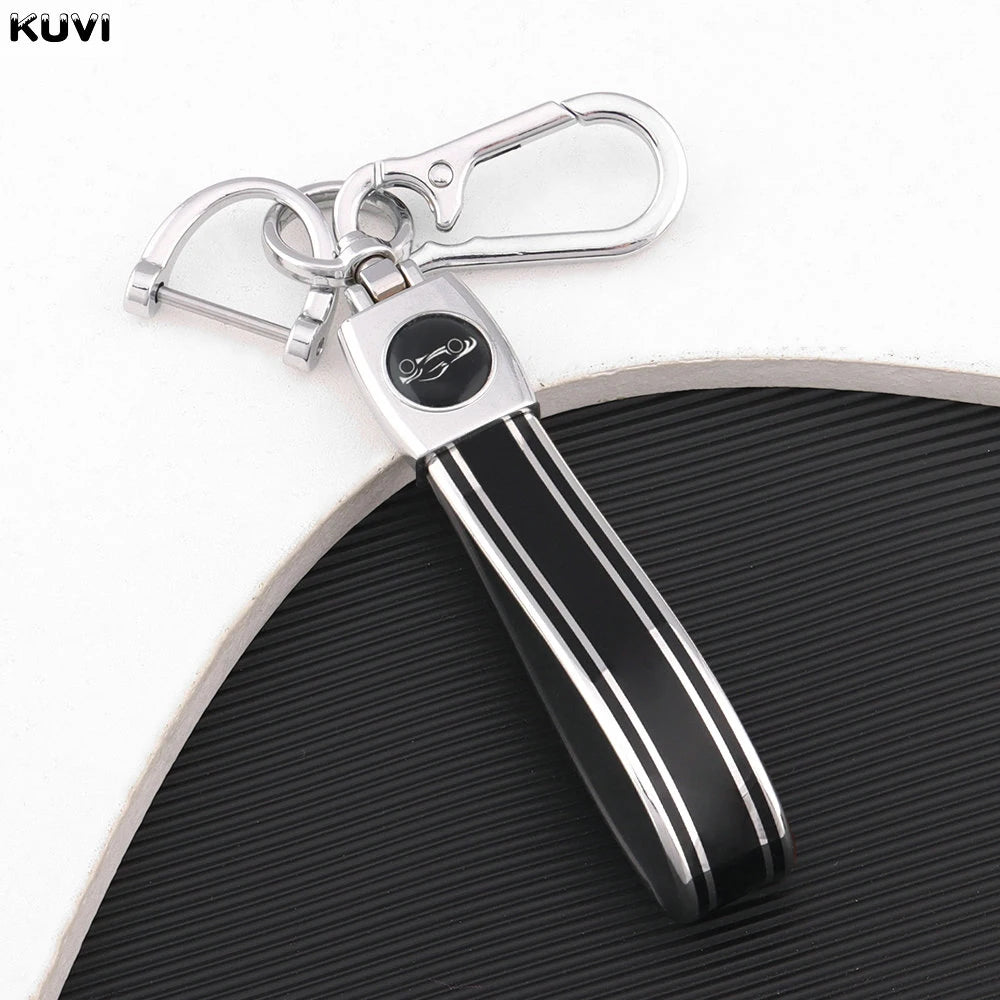 Luxury Rotating Car Keychain – Stylish Key Ring Holder