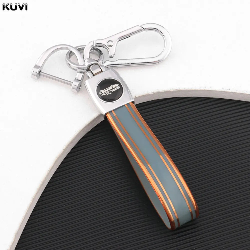 Luxury Rotating Car Keychain – Stylish Key Ring Holder