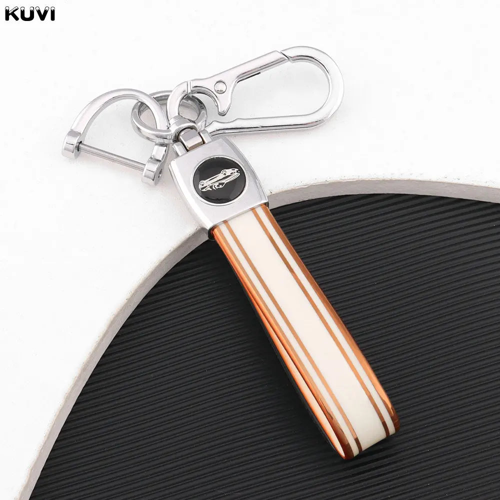 Luxury Rotating Car Keychain – Stylish Key Ring Holder